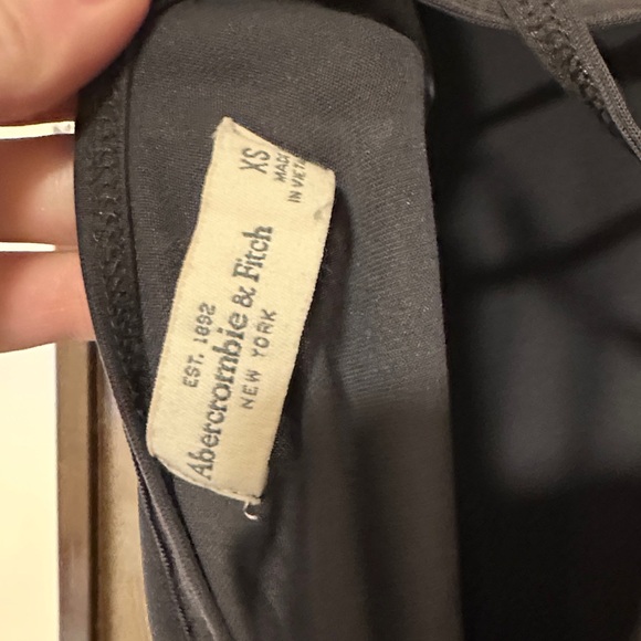 Abercrombie & Fitch Charcoal Short Sleeve Tee - Picture 3 of 3